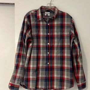 Old navy shirt size medium slim fit